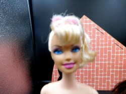 3 barbies lot 22 face a